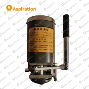 Manual lubricating oil pump